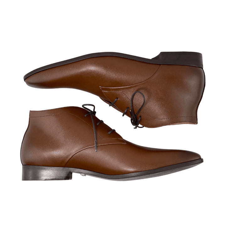 'Benjie' men's wide-fit EEE vegan chukka by Zette Shoes - Cognac