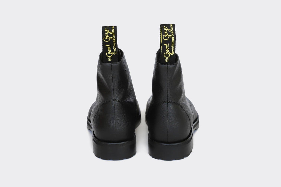 'Blaze' vegan 🍎 apple-leather ankle lace-up boot by Good Guys - black - Vegan Style