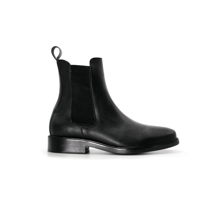 'New Lover' classic chelsea boot in high-quality vegan leather by Brave Gentleman - black