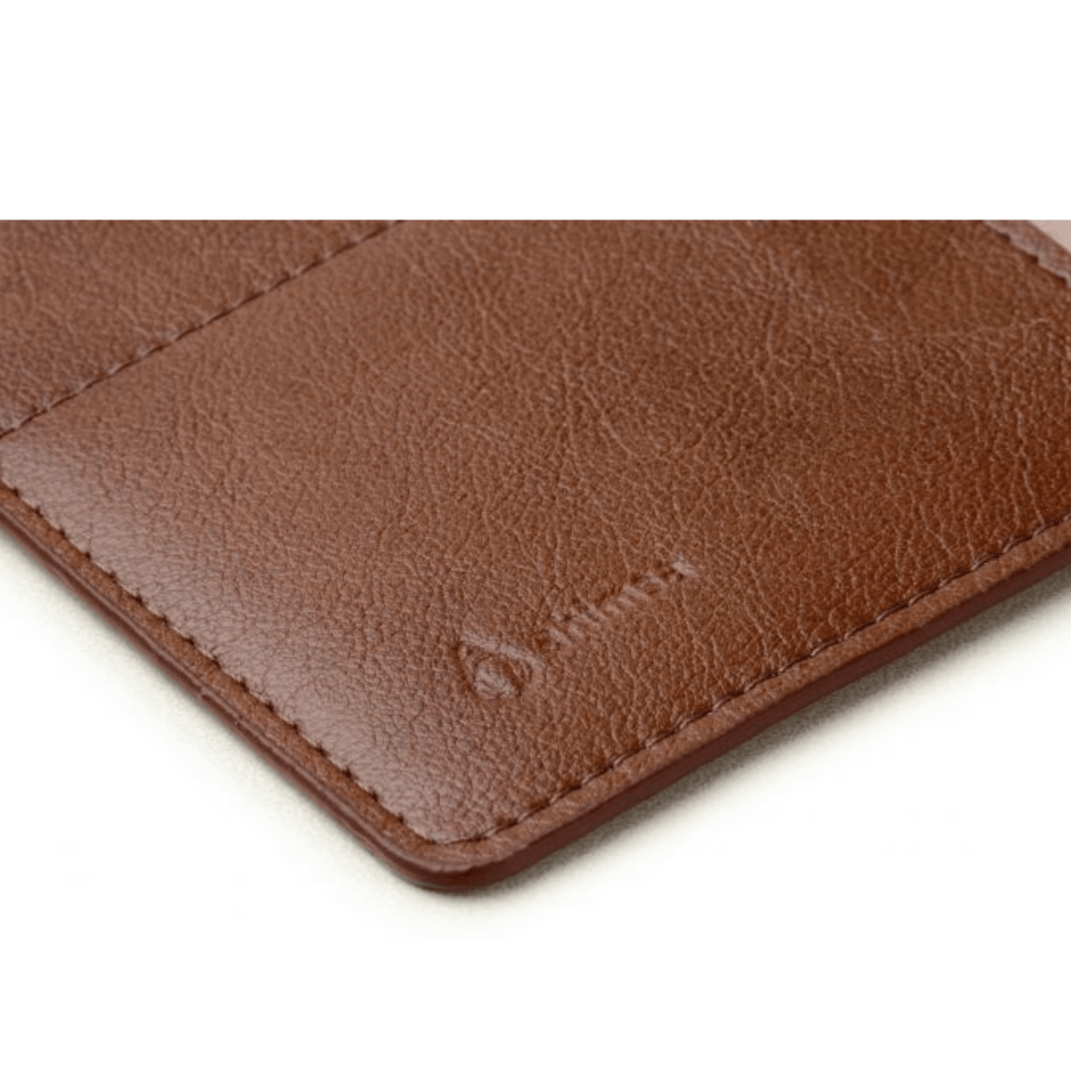 'Passport holder' in vegan leather by Ahimsa - black and cognac